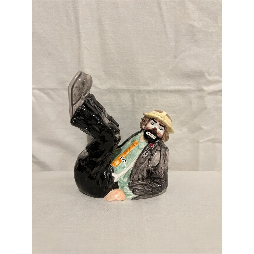 EKJ Clown Sitting Emmet Kelly Jr. Flambro 6" Porcelain Figure